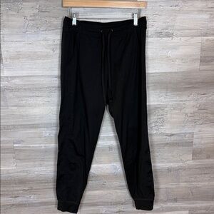 American Eagle Women’s Black Jogger Pants